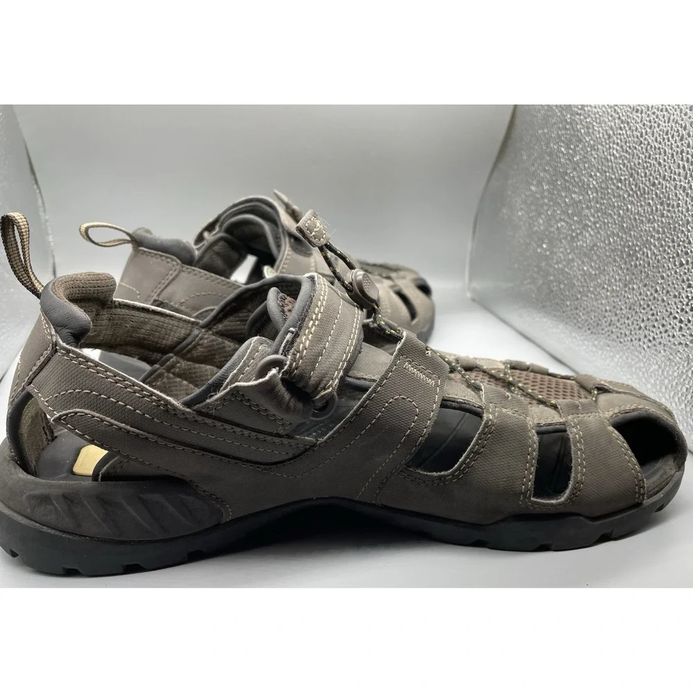 Teva Fisherman Sandals Men's Brown Shock Pad Strappy outdoor fishing Size 11 M‎
